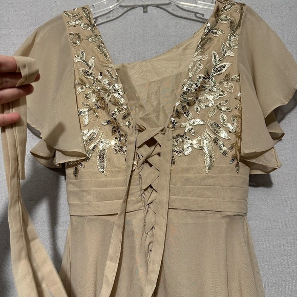 Champagne Sequin A-Line Gown - size 6 - Picture 5 of 9